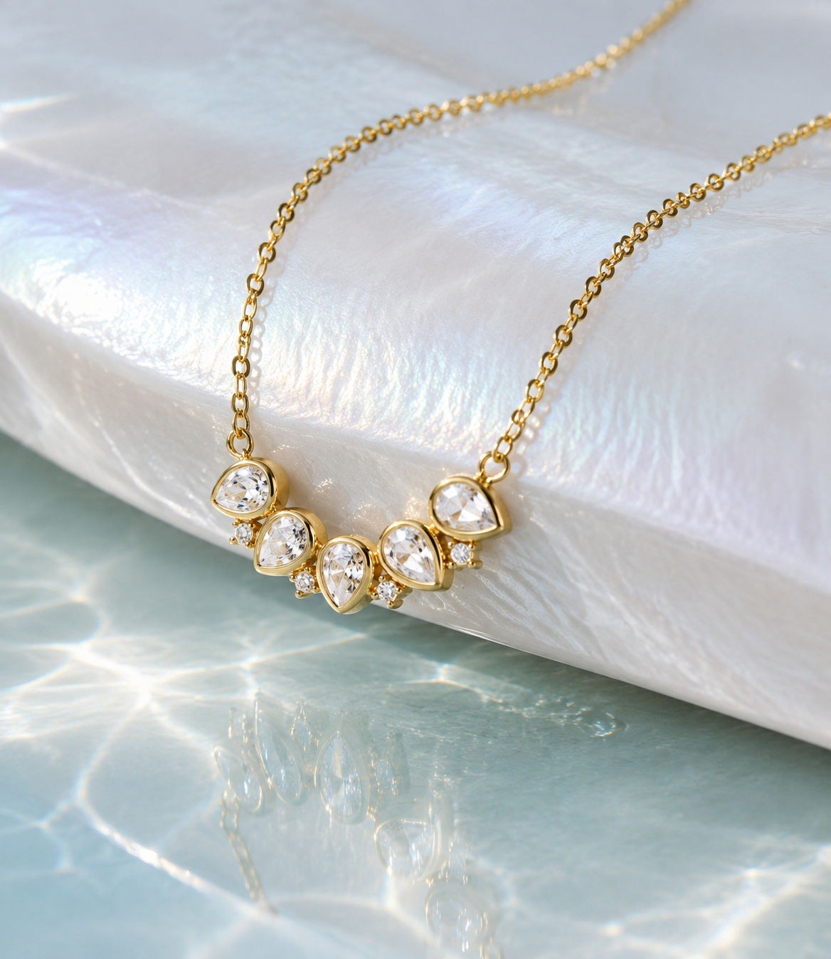 Aveline Necklace
