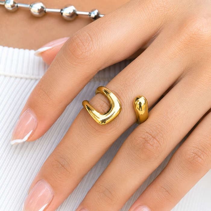 Scuplt ring