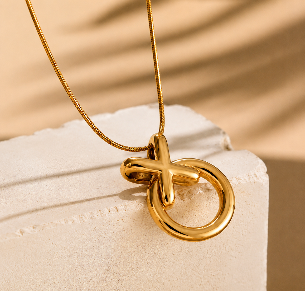 Liora Pendant